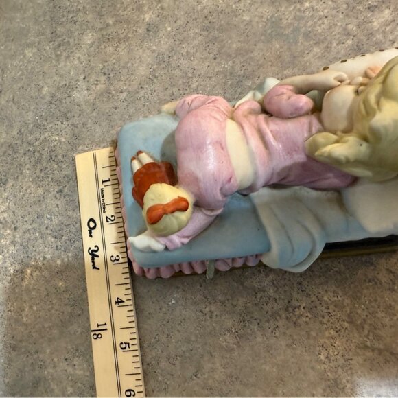 Little Girl Sleeping Music Box Love Story Vintage Retro Bedroom Nursery Decor - Picture 9 of 15